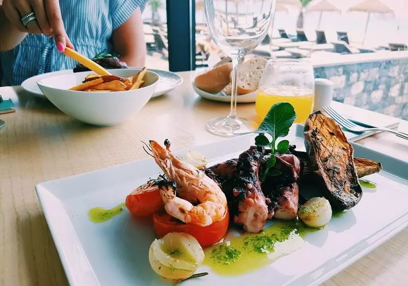 Pedras Do Mar Resort & Spa