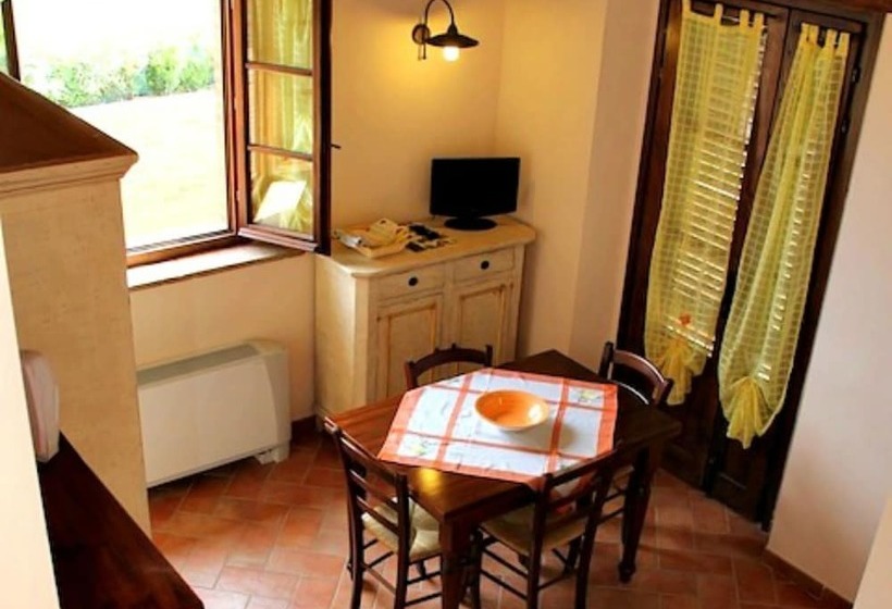 فندق Poggio Di Montedoro