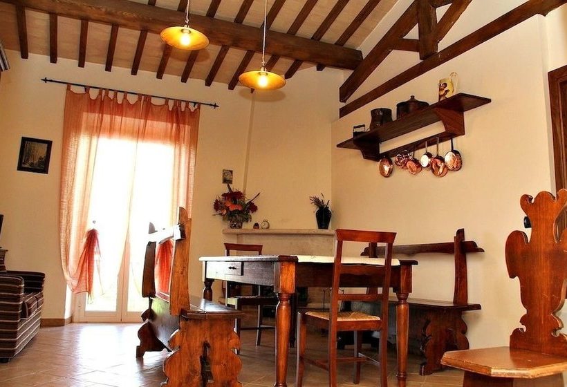 فندق Poggio Di Montedoro