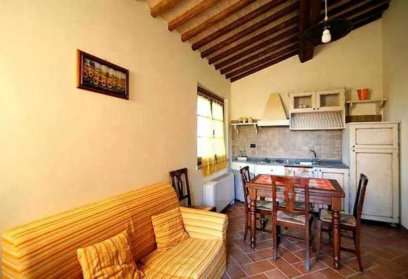 Hotelli Poggio Di Montedoro