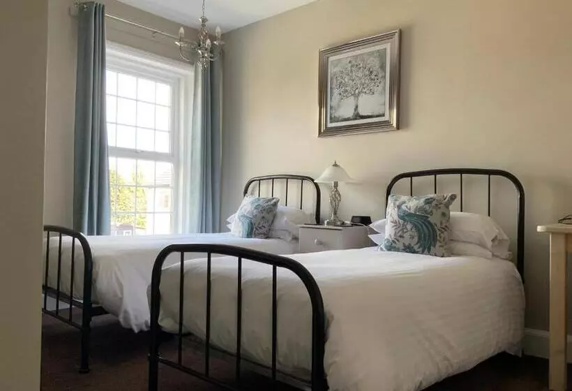 Hotelli The Red Lion Inn