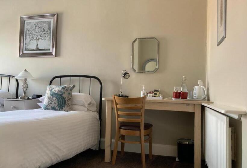 בית מלון כפרי The Red Lion Inn