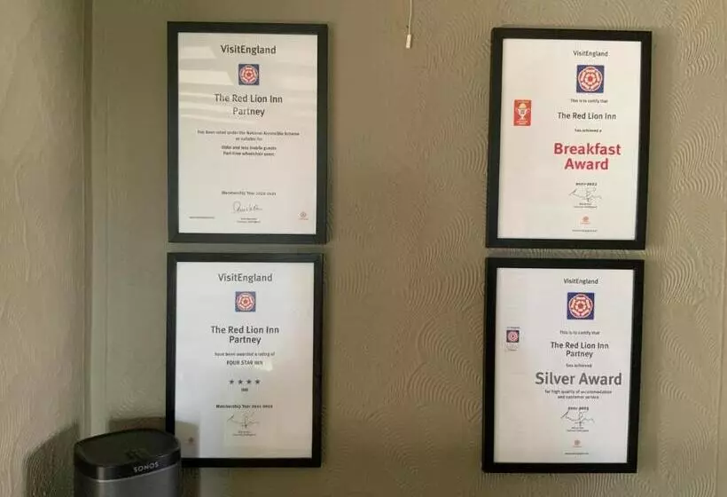 Hotelli The Red Lion Inn