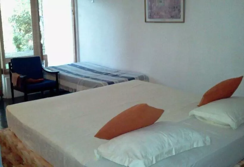 Hotel Regent Lodge Kandy