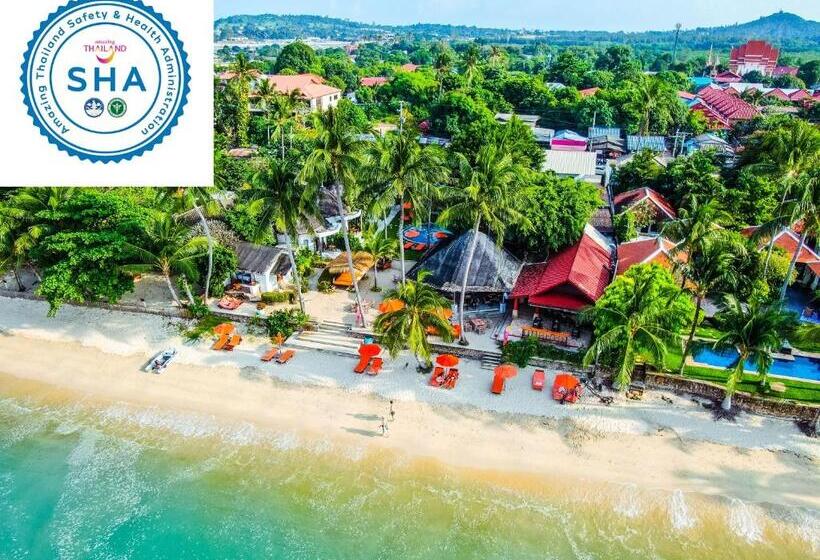 Hotel Secret Garden Beach Resort