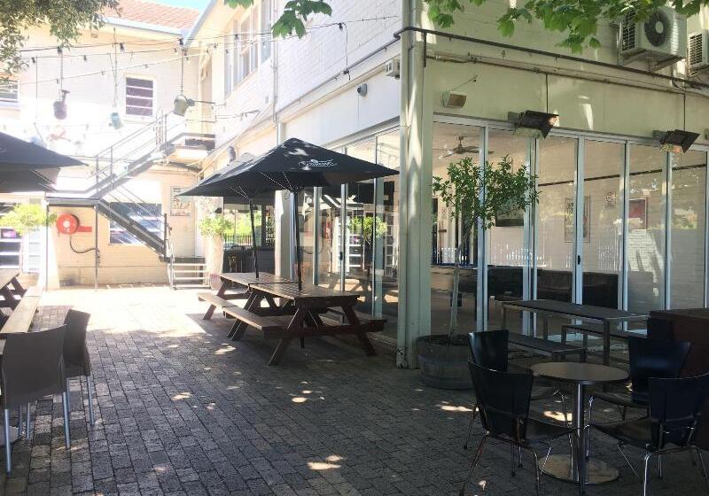 Отель The Civic