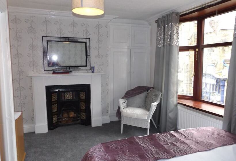 בית מלון כפרי The Granby