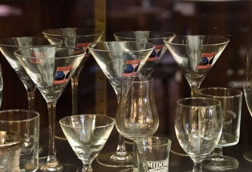 בית מלון כפרי The Granby