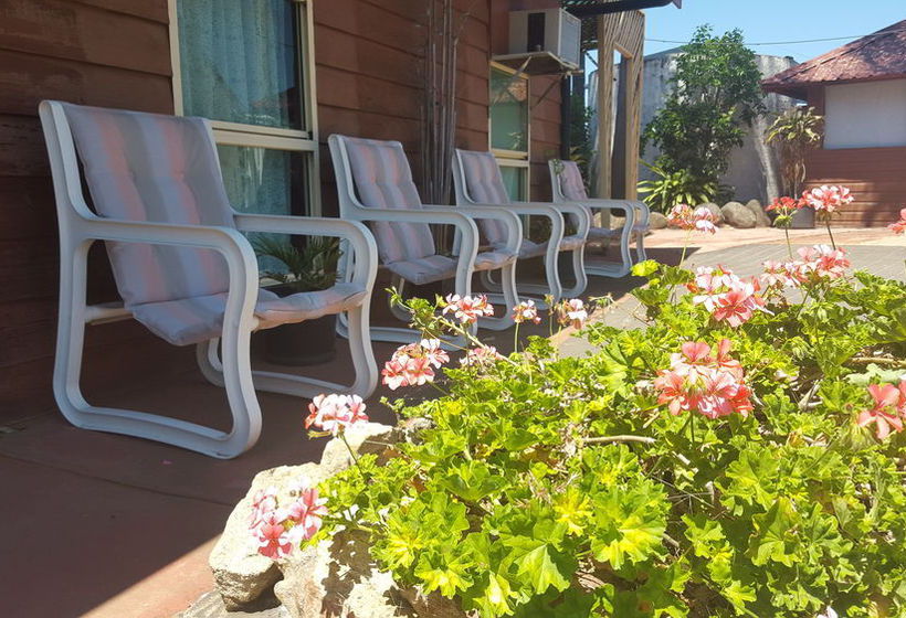 모텔 Bronco Motor Inn