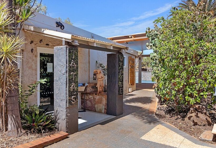 Мотель Point Samson Resort