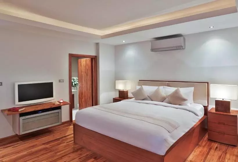 Osho Luxury Beachfront Apartments