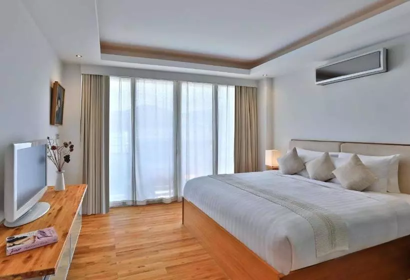 Osho Luxury Beachfront Apartments