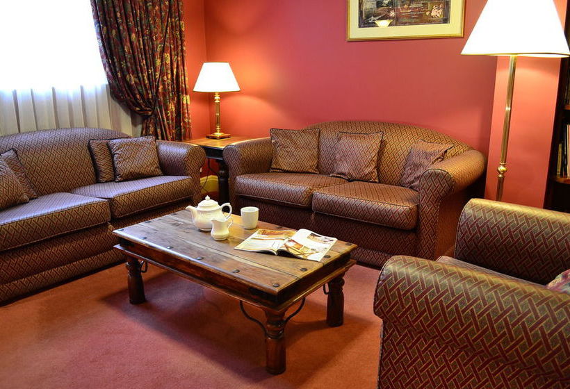 تختخواب و صبحانه The Hazelwood