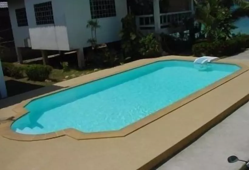 استراحتگاه New Sunrise Village Bang Po Beach