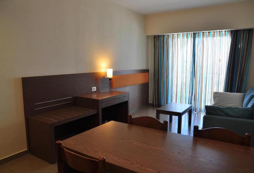 Sea Melody Beach Hotel Apartments