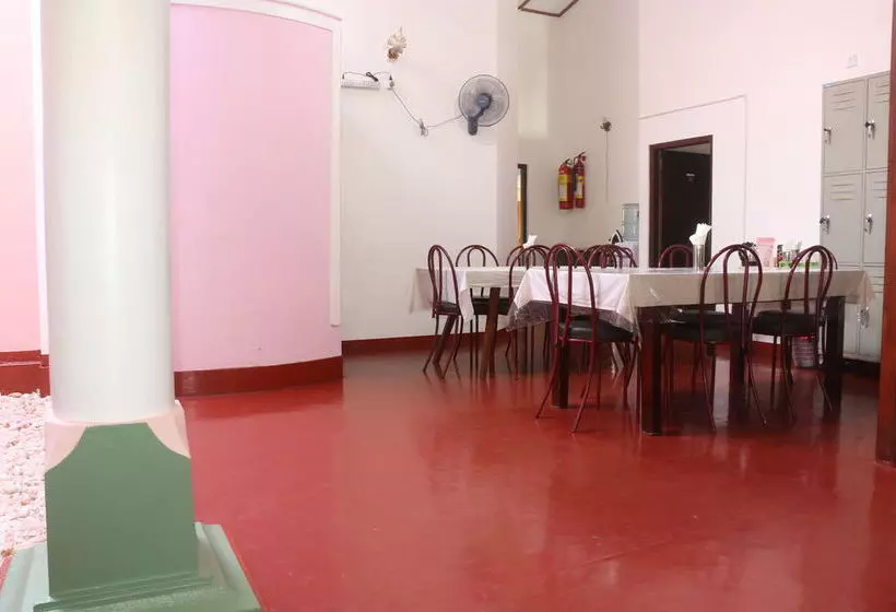 Bed and Breakfast Sayuru Inn