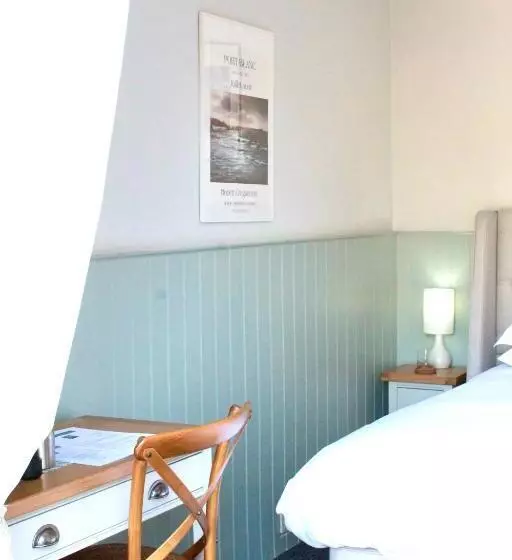 住宿加早餐  The Bosham Boathouse