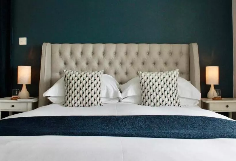 住宿加早餐  The Bosham Boathouse