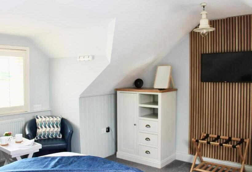 مبيت وإفطار The Bosham Boathouse