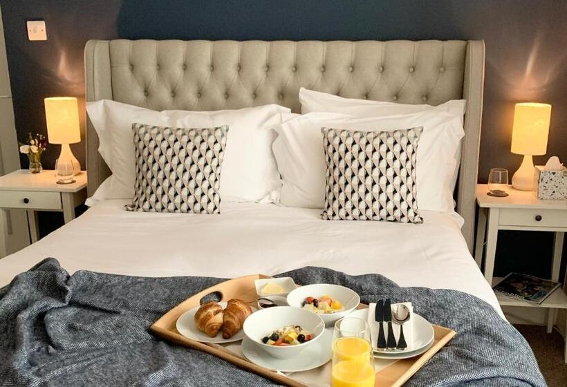 مبيت وإفطار The Bosham Boathouse