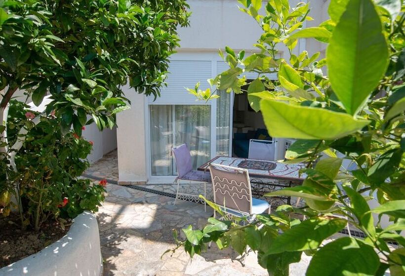 Bougainville Bay Serviced Apartments