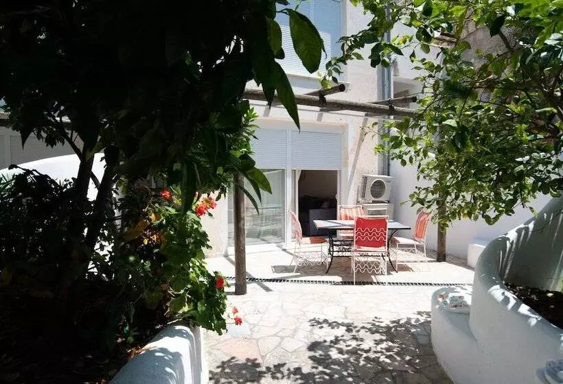 Bougainville Bay Serviced Apartments