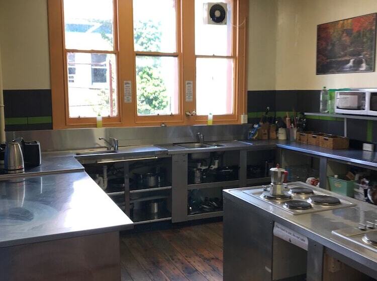 Geeky Gecko   Hostel