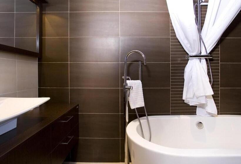 Отель Customs House Country Inn