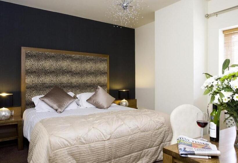 Отель Customs House Country Inn