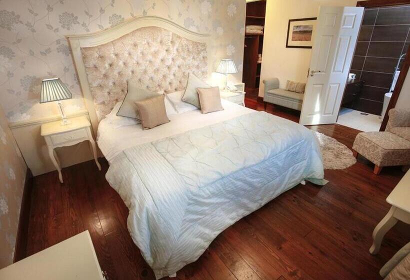 Отель Customs House Country Inn