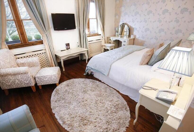 Отель Customs House Country Inn