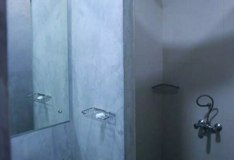 ホテル Dambulu Oya Family Park