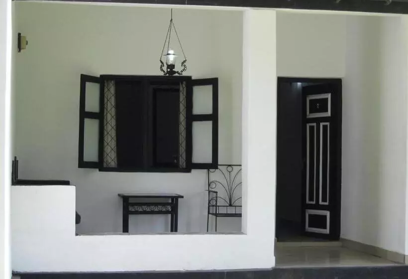 ホテル Dambulu Oya Family Park