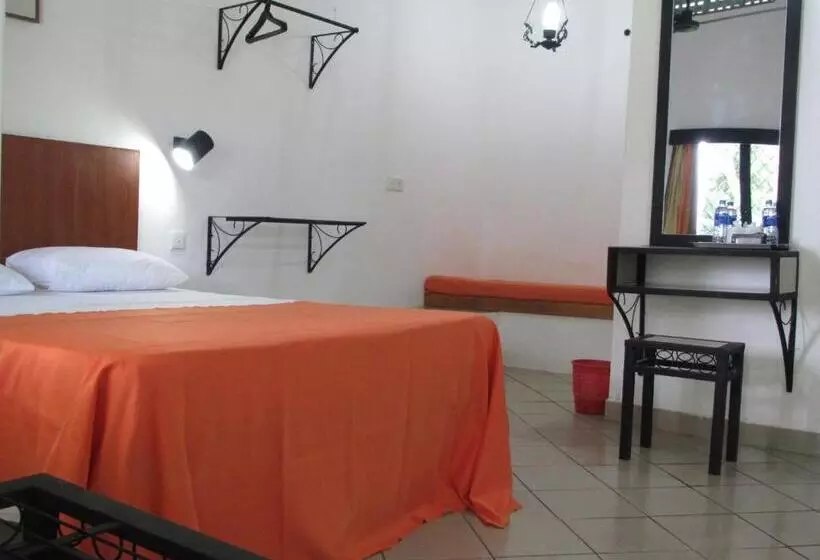 ホテル Dambulu Oya Family Park