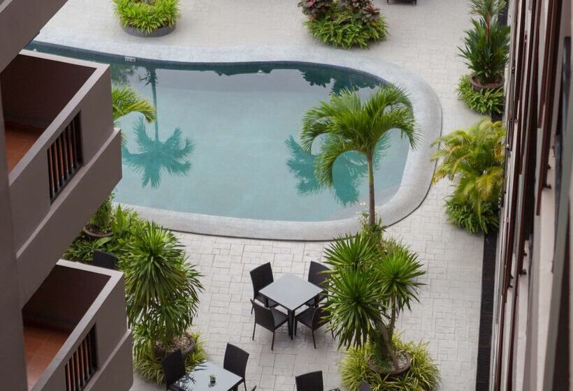 酒店 Golden Tulip Essential Pattaya