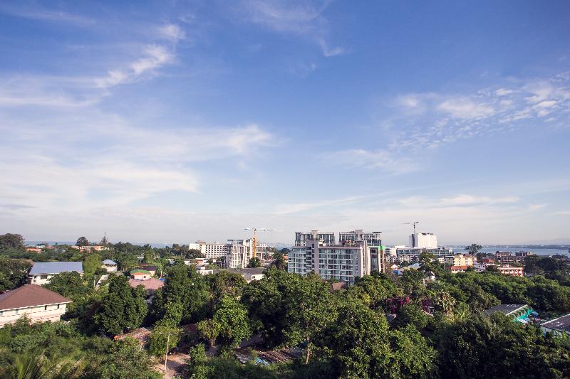 酒店 Golden Tulip Essential Pattaya