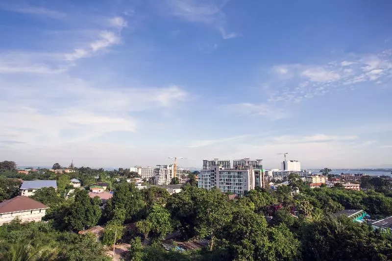 酒店 Golden Tulip Essential Pattaya