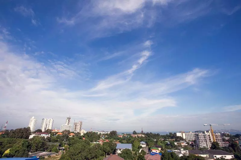 酒店 Golden Tulip Essential Pattaya