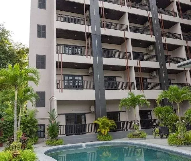 酒店 Golden Tulip Essential Pattaya