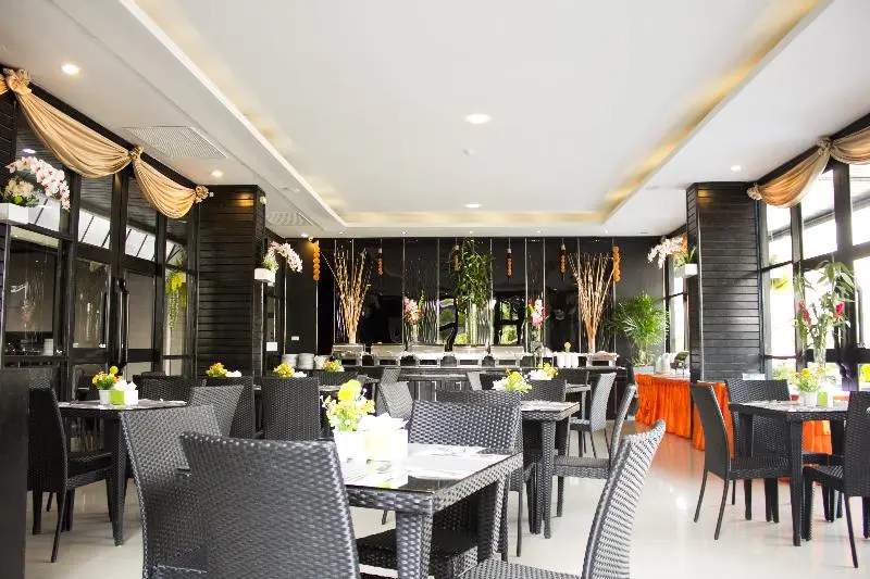 ホテル Golden Tulip Essential Pattaya