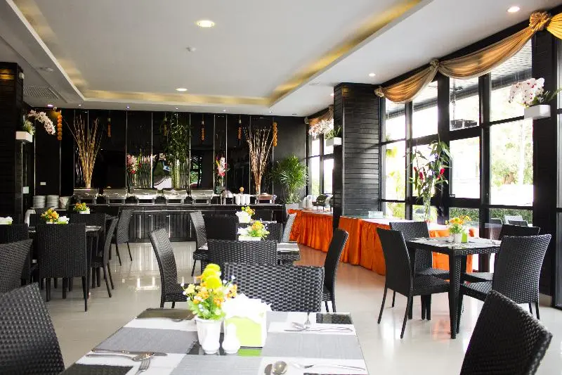 ホテル Golden Tulip Essential Pattaya