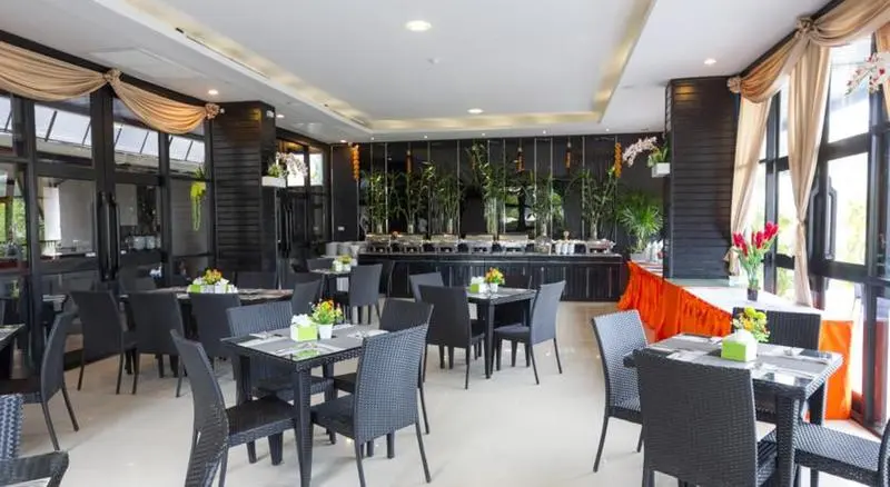 ホテル Golden Tulip Essential Pattaya