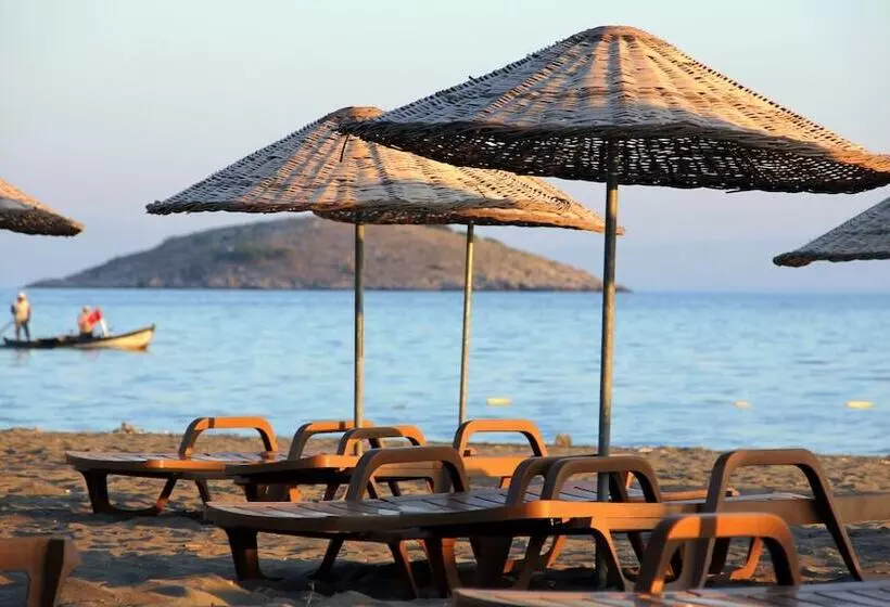 Gumuldur Mavi Deniz Otel