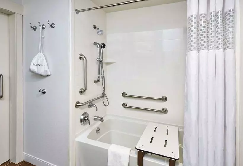 Отель Hampton Inn Fond Du Lac