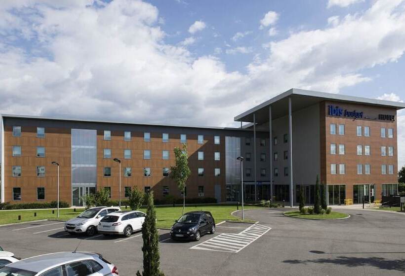 בית מלון כפרי Ibis Budget Aéroport Lyon Saint Exupéry
