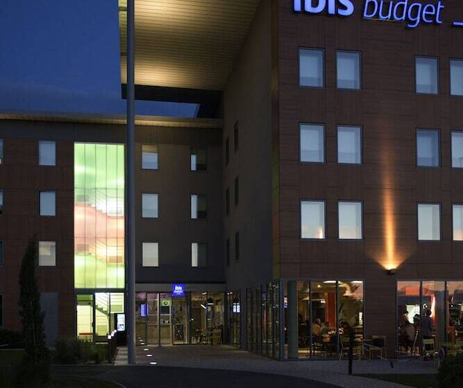 בית מלון כפרי Ibis Budget Aéroport Lyon Saint Exupéry