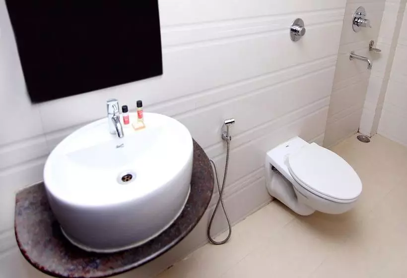 هتل Oyo Rooms Railway Station Raipur