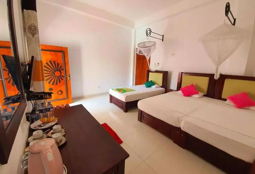 هتل Peacock Reach