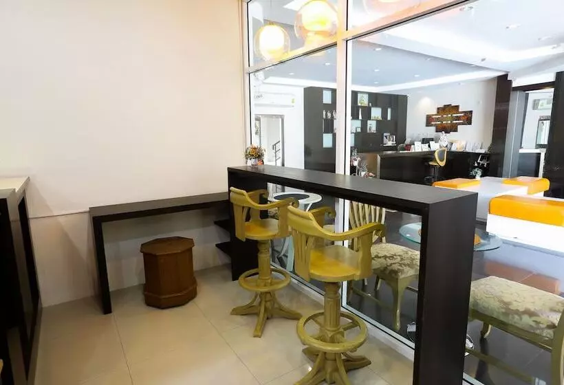 Hotel Portrait Pranburi