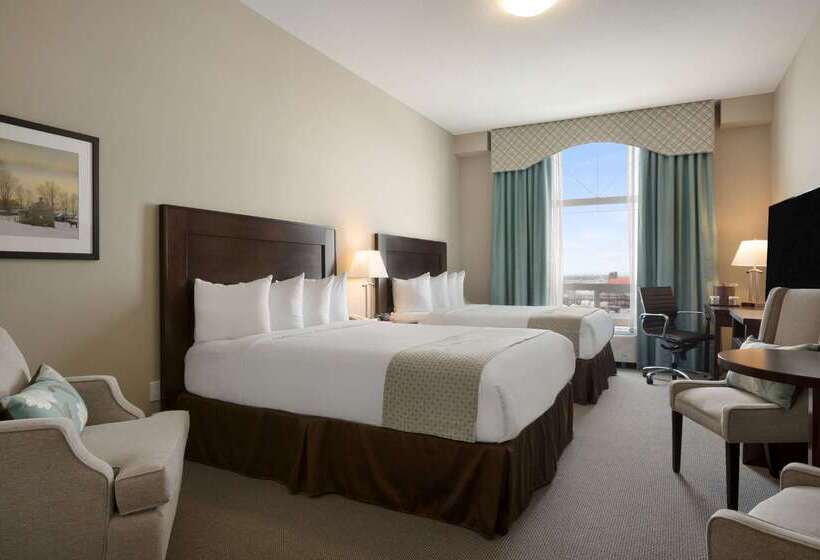 Hotel Ramada By Wyndham Emerald Park/regina East
